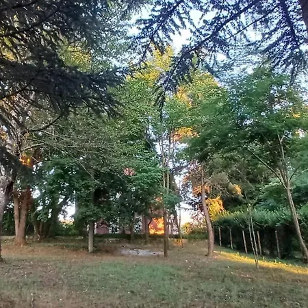 Casale Trifoglio Couette-café 3*