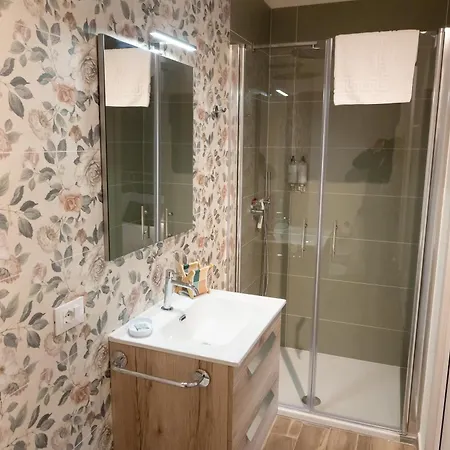 Casale Trifoglio Couette-café 3*